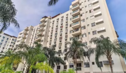 Apartamento com 2 quartos na Barra