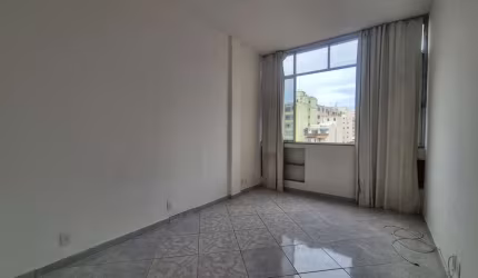 Apartamento com 1 dormitório para alugar, 34 m² por R$ 4.099,00/mês - Copacabana - Rio de Janeiro/RJ