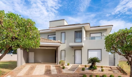 Casa com 3 suítes à venda no Condomínio Terras de Jupiá em Três Lagoas - MS | Elegância e sofisticação