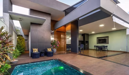 Casa Mobiliada à Venda no Condomínio Recanto das Palmeiras – 3 Suítes, Piscina Aquecida e Energia Fotovoltaica
