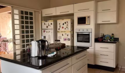 Casa à venda, 4 quartos, 1 suíte, Jardim dos Ipes - Três Lagoas/MS