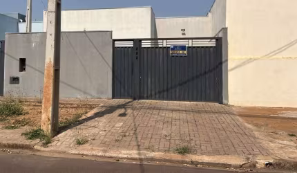 Casa com 3 quartos sendo 1 suíte - Interlagos em Três Lagoas / MS