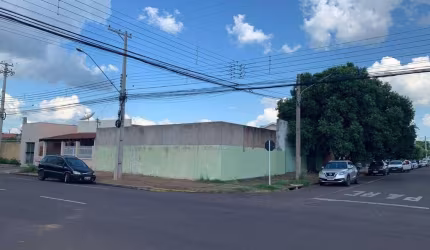 Terreno comercial à venda de 250 m² - Vila Nova - Três Lagoas / MS