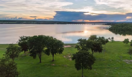 Rancho com Pé na Areia à Venda no Rio Sucuriú – Três Lagoas/MS