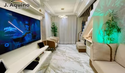 Casa Duplex com 03 suítes em Condomínio Fechado