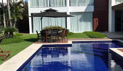 Linda Casa no Condomínio Mansões- 4 suítes