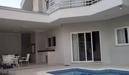 Linda casa na Praia do Quilombo!