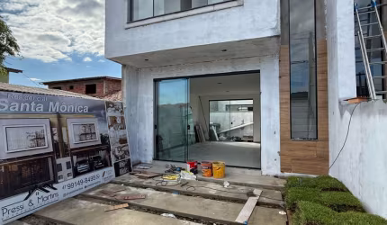 Lindo Sobrado Santa Monica Residence - Entrega em Maio 2025!