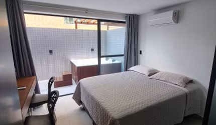 Lindo flat na beira-mar com Jacuzzi e mobiliado