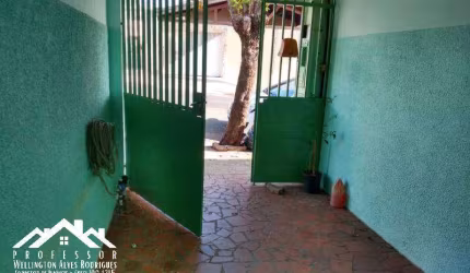 Casa com Salão Comercial no Bairro Santa Josefa em Limeira-SP (VA)