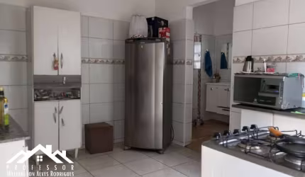 Casa à Venda no Bairro Vila São João em Limeira-SP (VH)