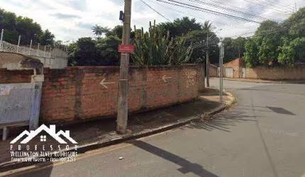 Terreno de Esquina no Jardim Residencial Village em Limeira-SP