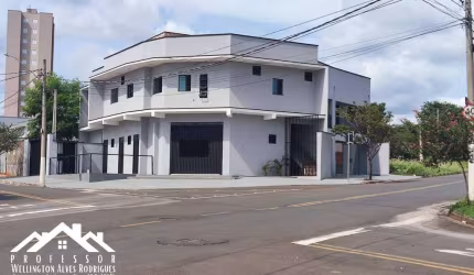 Prédio com casa, apartamentos e salões na Cidade Universitária I em Limeira