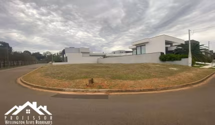 Terreno de esquina no Condomínio Residencial Ilha de Bali em Limeira-SP