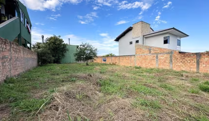 Terreno de 350m2 Financiável no Village, Imbituba