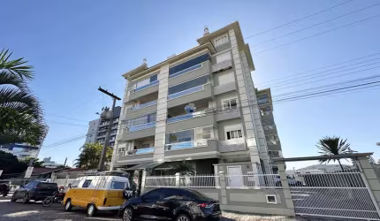 Apartamento 3 Quartos com Suíte 400m da Praia da Vila, Centro de Imbituba