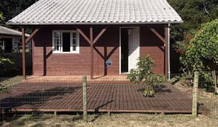 Casa no estilo Rústico á venda - Roça Grande, Imbituba.