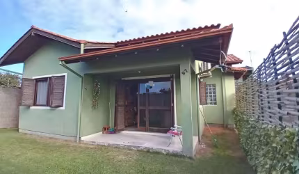 Casa mobiliada à venda em Imbituba
