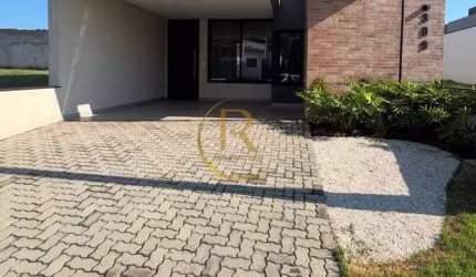 Casa à venda no Condomínio Jardim dos Lírios- Paulínia/SP