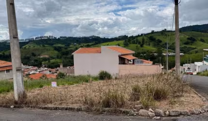 Terreno de esquina para venda em Bandeira do Sul -MG