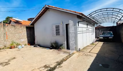 Casa no Bairro Nova Canaã região do CPA (Apta a financiamento)