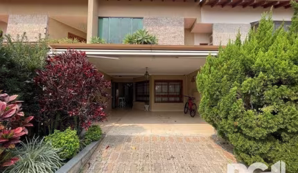 Casa 3 dormitórios à venda Jardim Itu Porto Alegre/RS