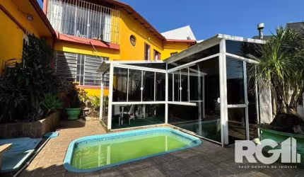 Casa 3 dormitórios à venda Vila Ipiranga Porto Alegre/RS