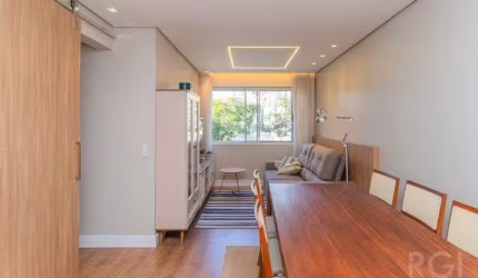Apartamento para Venda - 74.4m², 3 dormitórios, sendo 1 suites, 1 vaga - Bairro