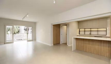 Apartamento 03 dormitórios revitalizado no Moinhos de Vento em Porto Alegre.
