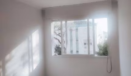 Apartamento 2 dormitórios à venda Jardim Leopoldina Porto Alegre/RS