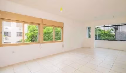 Apartamento com 3 quartos em prédio com elevador no Bairro Cidade Baixa