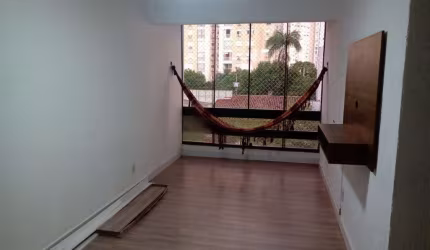 Apartamento à venda com 1 dormitório com 45  metros privativos na Vila Ipiranga