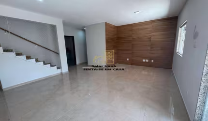 Casa Duplex com 03 Quartos de Condomínio em Resende Rj