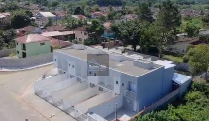 Sobrado Localizado a 1.400 metros da Praia