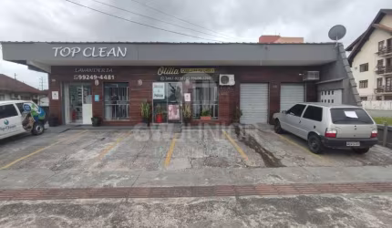 Sala comercial para alugar na Rua General Câmara, 99, Bom Retiro, Joinville por R$ 1.200