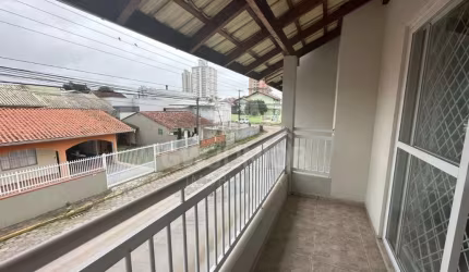 Casa com 2 quartos à venda na Rua Belmiro Amélia, 167, Centro, Balneário Piçarras por R$ 560.000