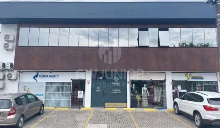 Sala comercial para alugar na Rua Aracaju, 295, Saguaçu, Joinville por R$ 1.600