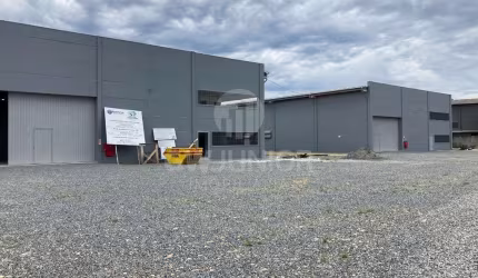 Barracão / Galpão / Depósito para alugar na do Oeste, 124, Pirabeiraba, Joinville por R$ 75.000