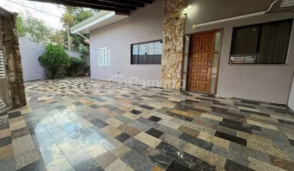 Casa com 3 dormitórios, sendo 1 suíte,  à venda, 128 m² por R$ 795.000 - Jardim Ipiranga - American