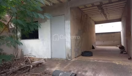 Casa comercial e residencial, salão com 129m², sala com 26,19m² e casa residencial com 2 dormitório