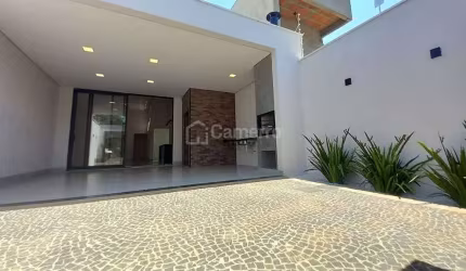 Casa com 3 dormitórios à venda, 144 m² por R$ 780.000,00 - Jardim Amélia - Americana/SP