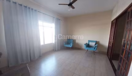 Casa com 4 dormitórios, sendo 1 suíte,  à venda, 123 m² por R$ 450.000 - Vila Galo - Americana/SP