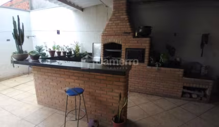 Casa com 3 dormitórios, sendo 1 suíte,  à venda por R$ 460.000 - Parque das Nações - Americana/SP