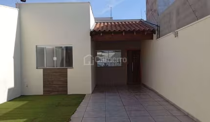 Casa com 2 dormitórios sendo 1 suite, à venda 90 m² por R$ 460.000 - Jardim Terramérica II - Americ