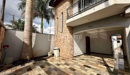 Casa com 3 dormitórios, sendo 1 suíte,  à venda, 263 m² por R$ 1.100.000 - Jardim Nossa Senhora do