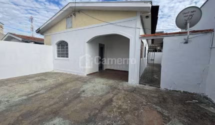 Casa com 3 dormitórios para alugar, 200 m² por R$ 1.900/mês - Vila Omar - Americana/SP