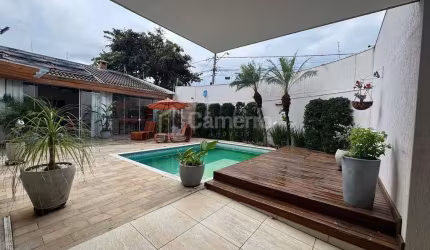 Sobrado à venda, com 3 dormitórios, sendo 2 suítes,  à venda, 219 m² área total, por R$ 1.050,000 -