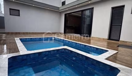 Casa a venda, com 3 suítes e 1 home office, localizada em área nobre - CONDOMÍNIO PAU BRASIL - Parq
