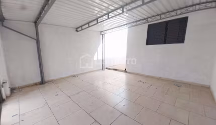 Casa com 3 dormitórios para alugar, 11 m² por R$ 2.300/mês - Cidade Jardim II - Americana/SP