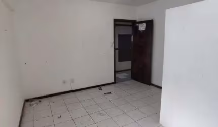 Vendo sala comercial de 25m² no Condomínio Edf° Lapa Empresarial.
